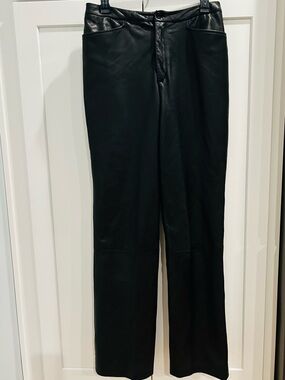 Super soft leather Women size 8 Ellen Tracy Black Leather Pants. 30.5” inseam